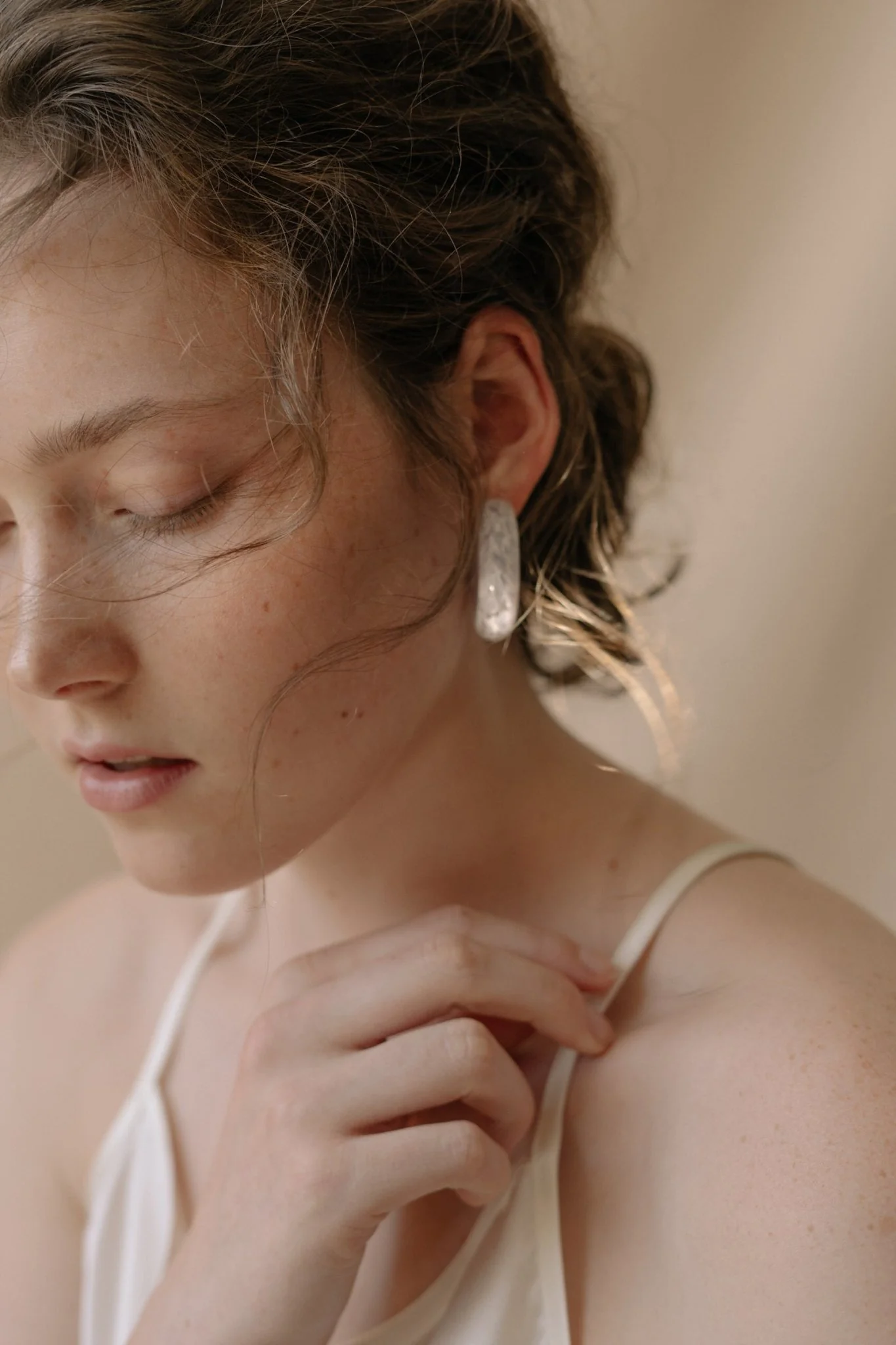 Foe & Dear Talia Hoops - Image 6