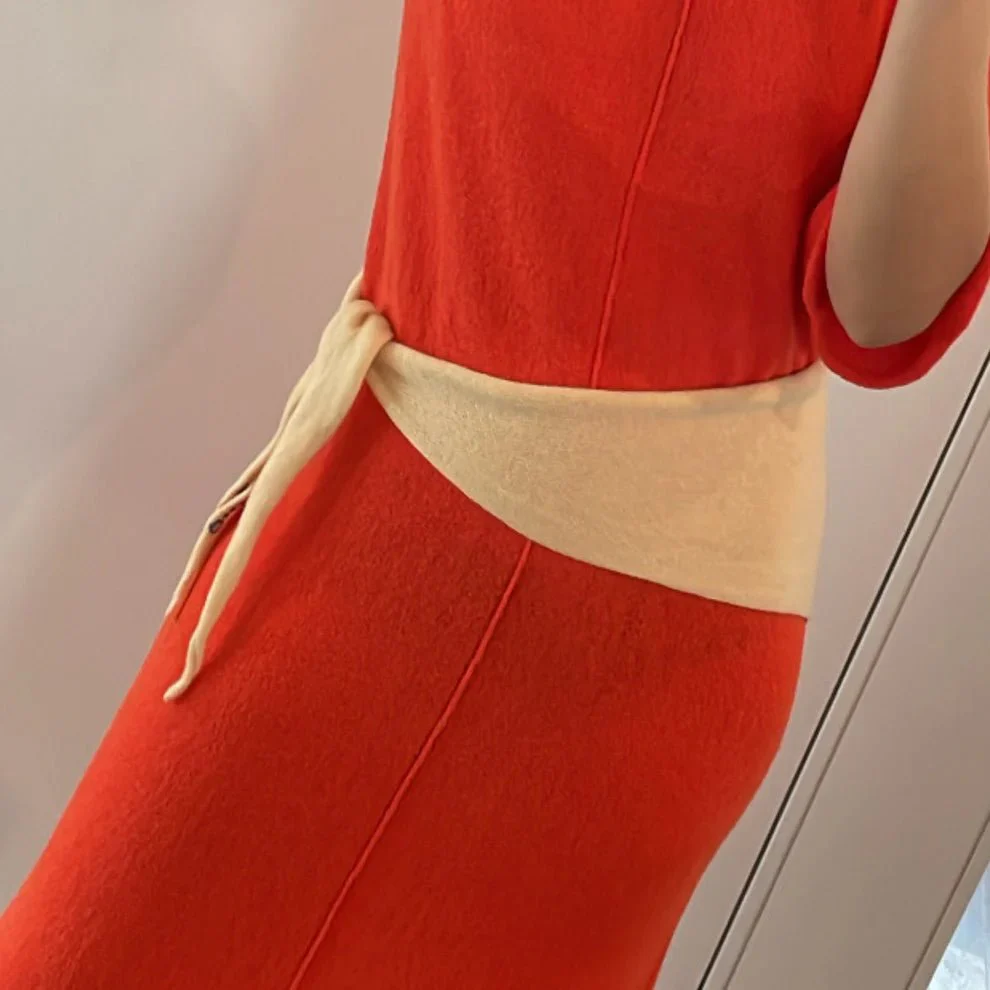 Givéh Cashmere-Blend Lily Mini Scarf (Lemon or Blue Gradient) - Image 4