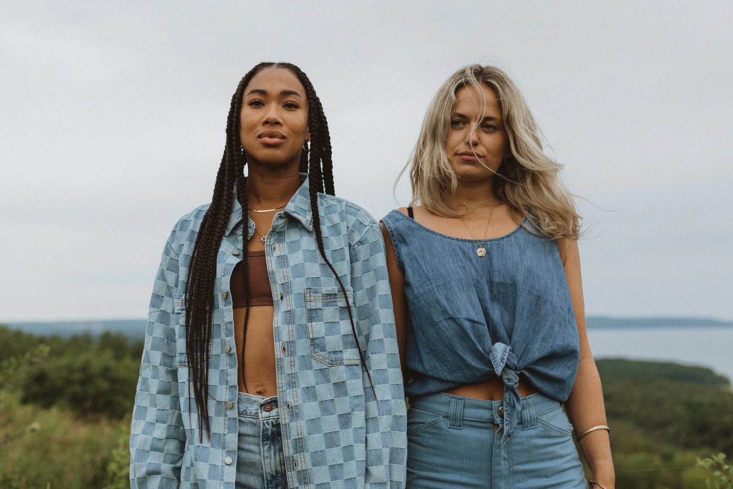 Hawkly Orb Medallion Necklace (Bronze or Silver) - Image 6