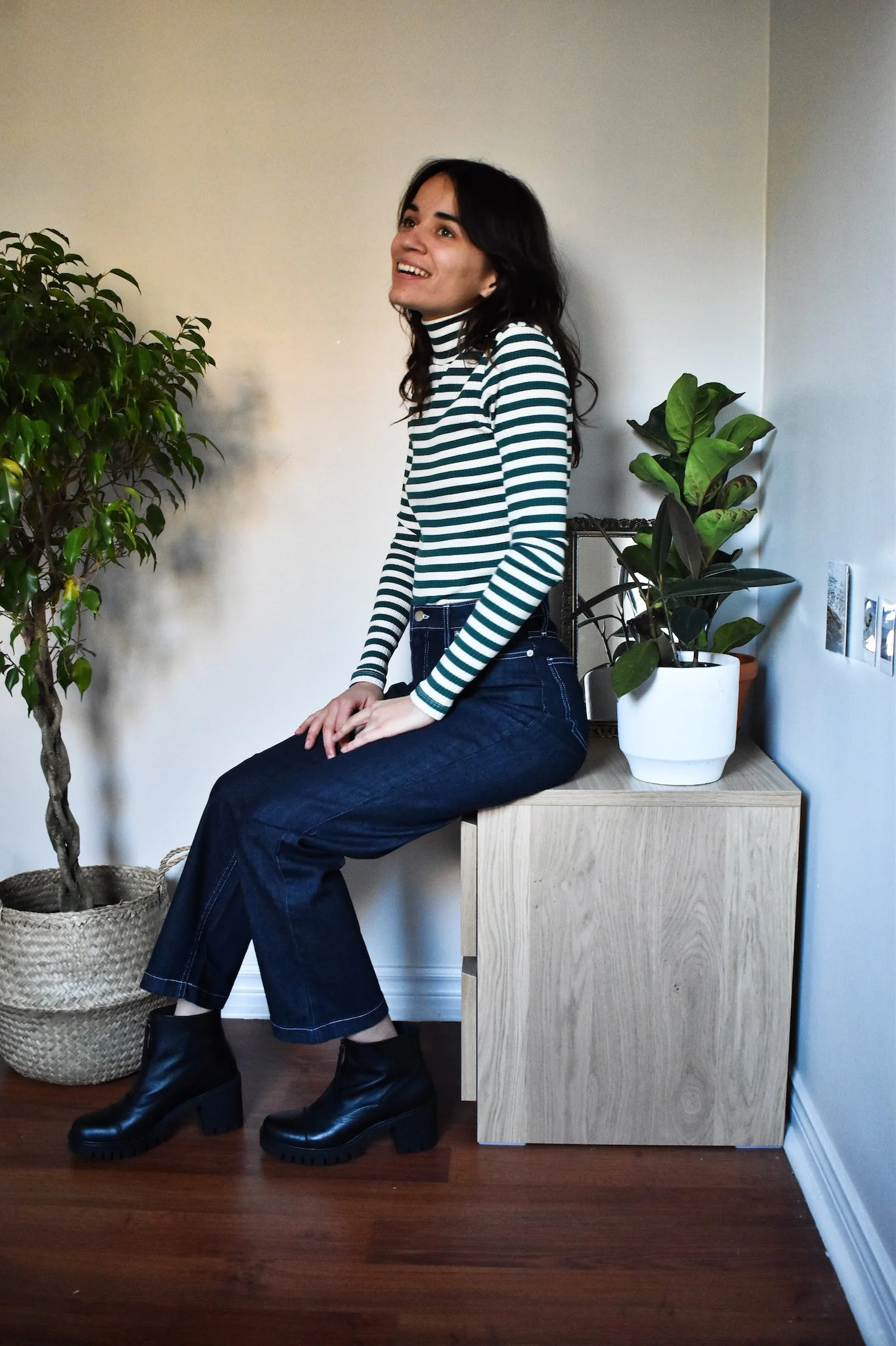 Iris Denim Line Up Jeans (Dark Blue) - Image 10