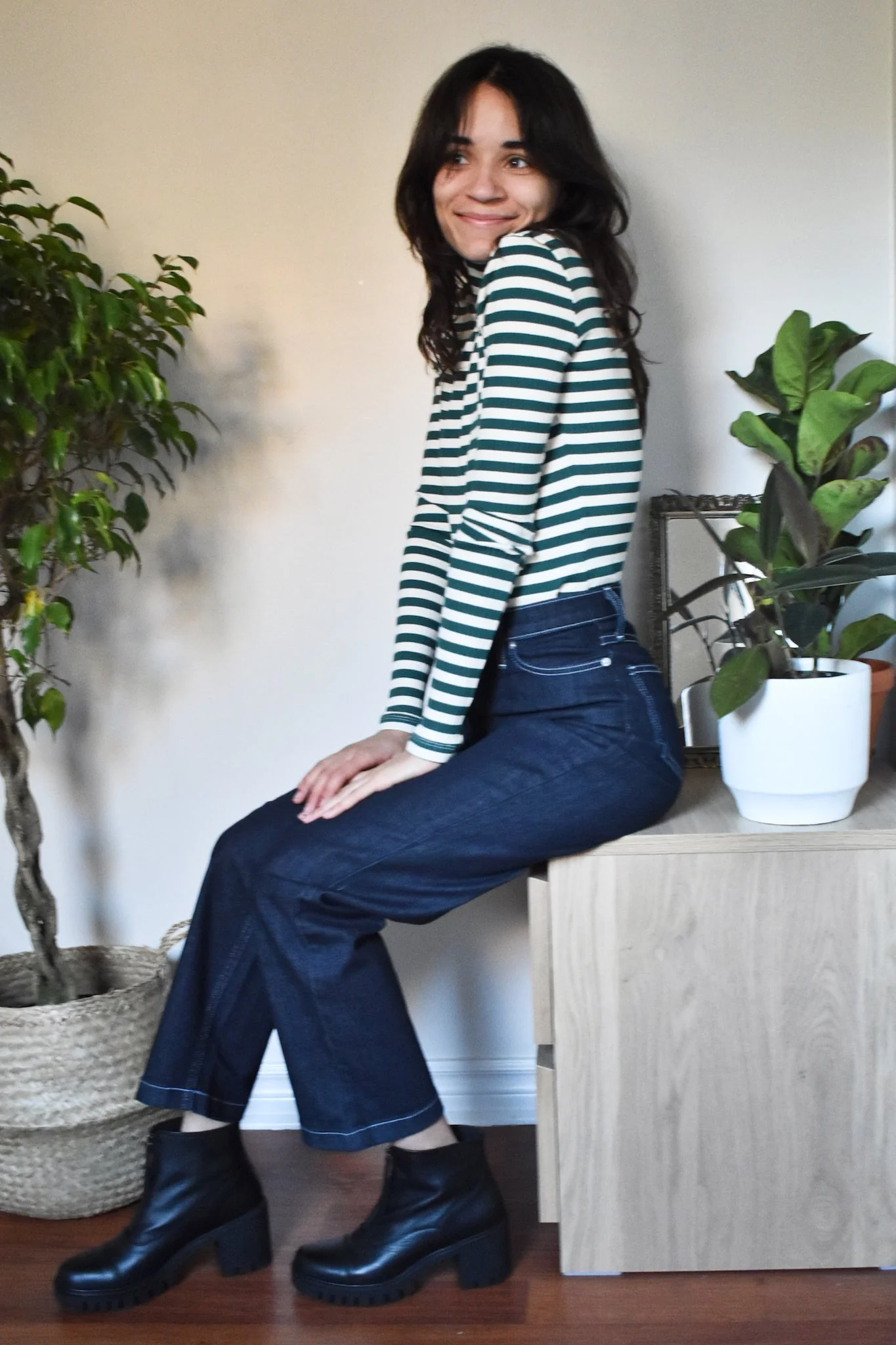 Iris Denim Line Up Jeans (Dark Blue) - Image 6