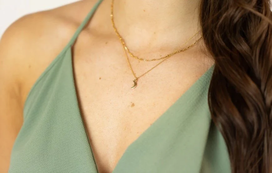 Little Gold Serena Necklace - Image 3