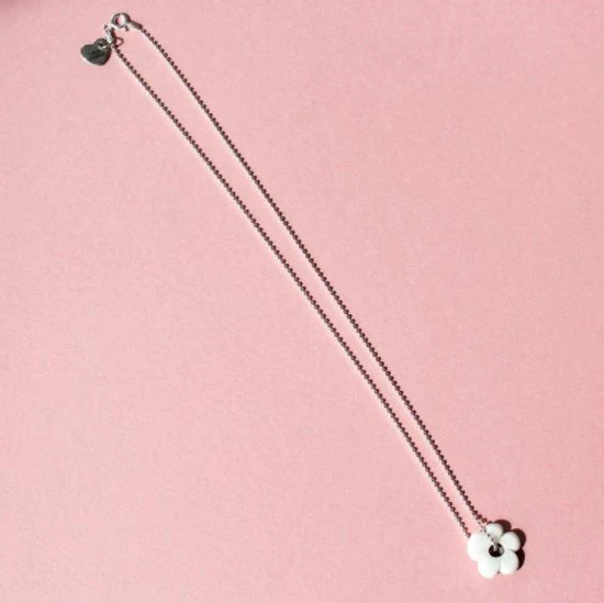 True Middle Flora Necklace (Matcha) - Image 3